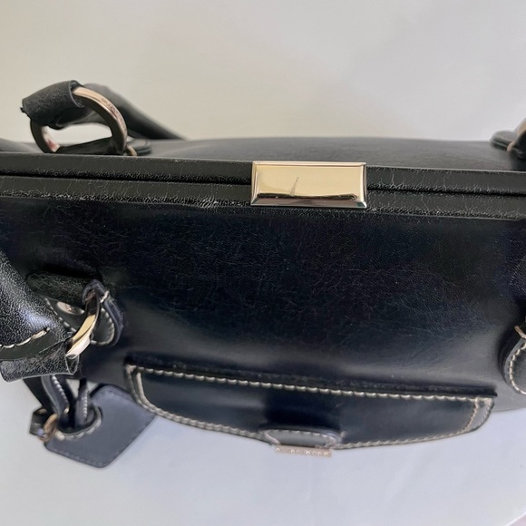 Y2K Liz Claiborne Vintage Leather Kisslock closure Womens Handbag / Shoulderbag - Picture 7 of 11